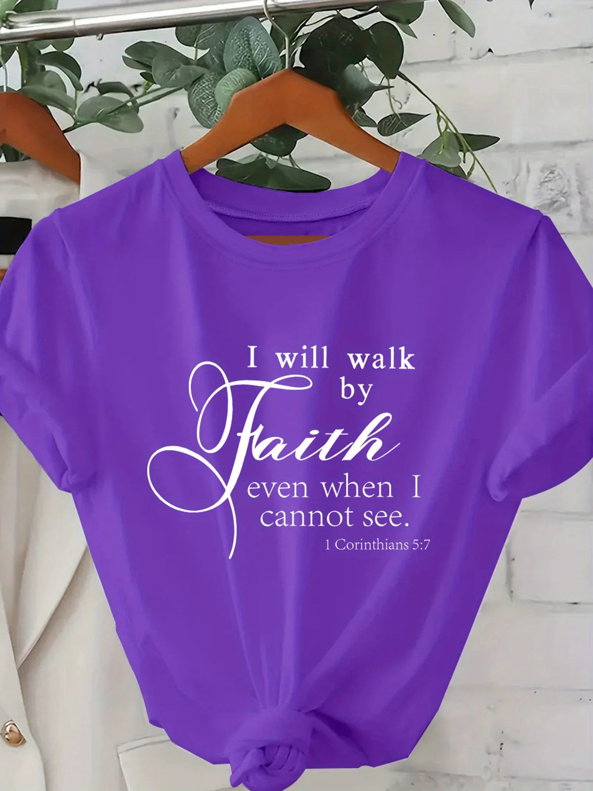 Playera Rosa 'Walk By Faith' – Top Casual con Frase Inspiradora para Mujer