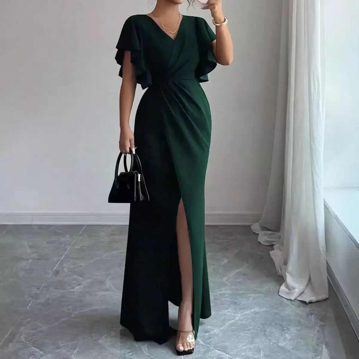 Vestido Largo Elegante con Manga Volante y Escote V – Corte Sirena 2026