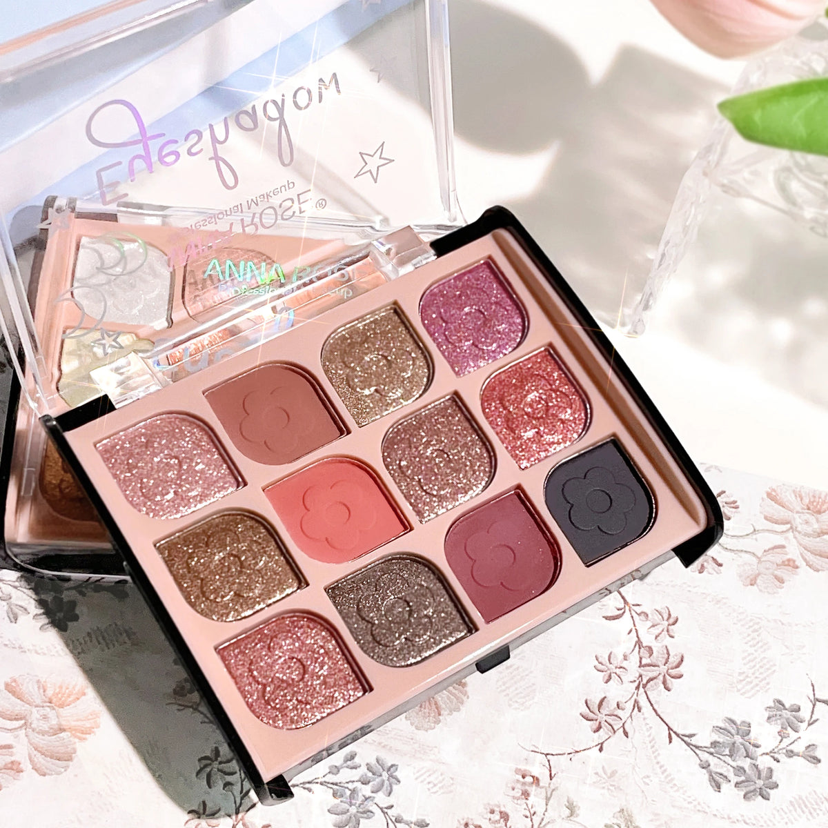Paleta de Sombras Coreana 12 Colores – Tonos Tierra y Perla para Look Natural