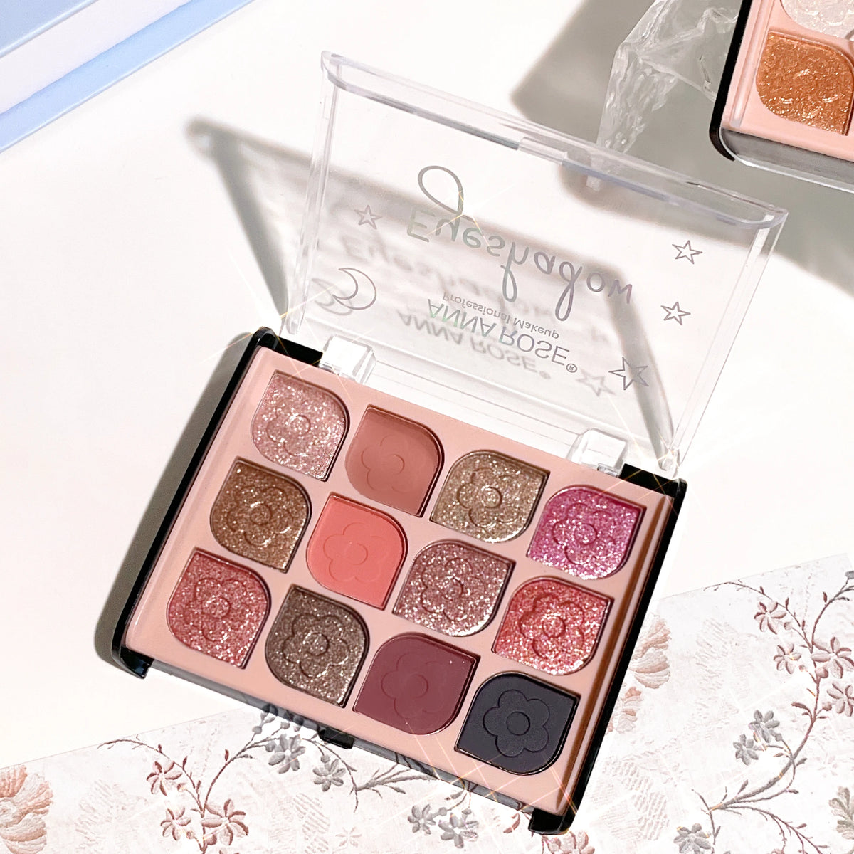 Paleta de Sombras Coreana 12 Colores – Tonos Tierra y Perla para Look Natural