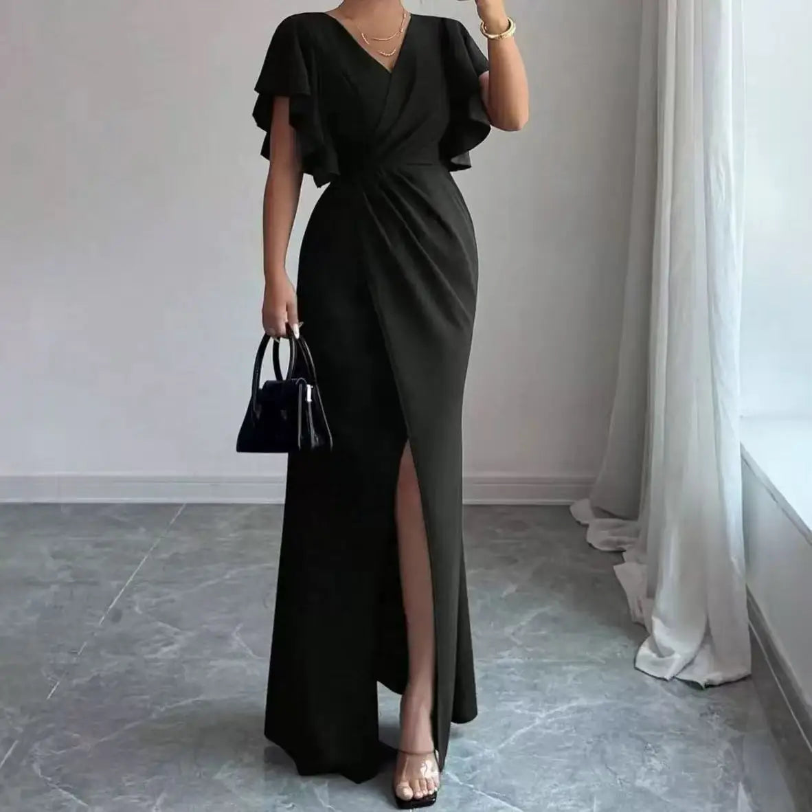 Vestido Largo Elegante con Manga Volante y Escote V – Corte Sirena 2026